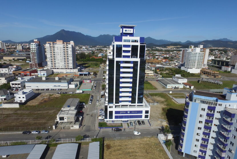 Empreendimento e Imovel - Aluga Loja e Sala Comercial Mobiliada em Palhoca