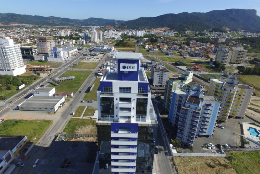 Empreendimento e Imovel - Aluga Loja e Sala Comercial Mobiliada em Palhoca